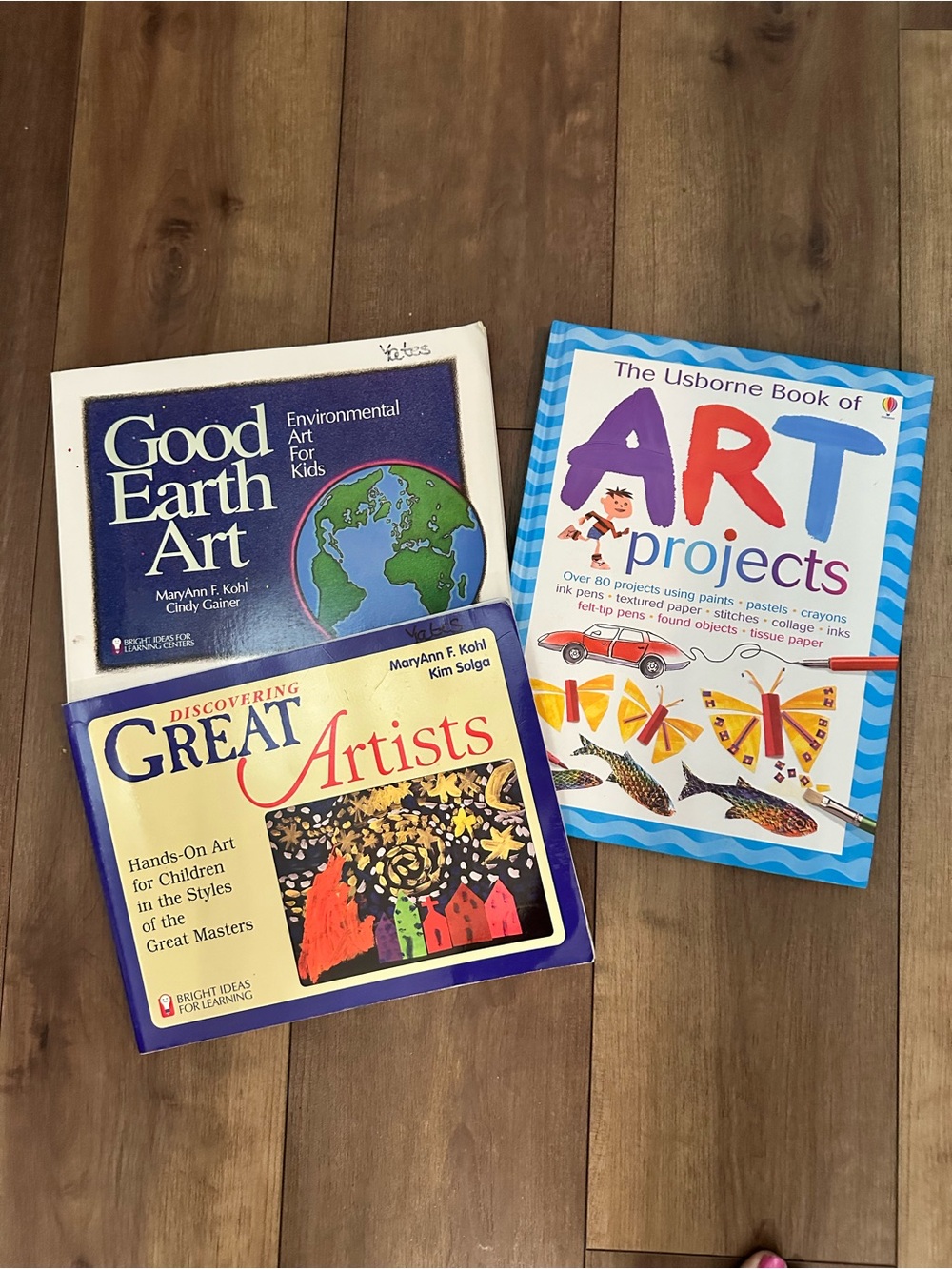 Set of 3 Children's Art Books - Good Earth Art, Great Artists, Art Projects .